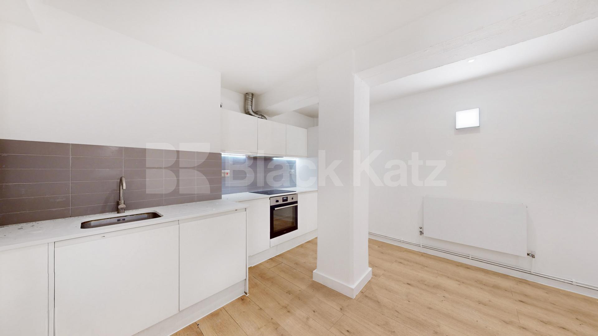  beautifully refurbished live/work one-bedroom apartment, Springfield House lofts - Tyssen Street, Dalston